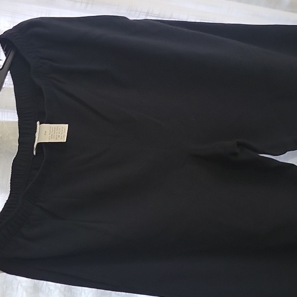 Draper's& Damon's  pants - Picture 2 of 4